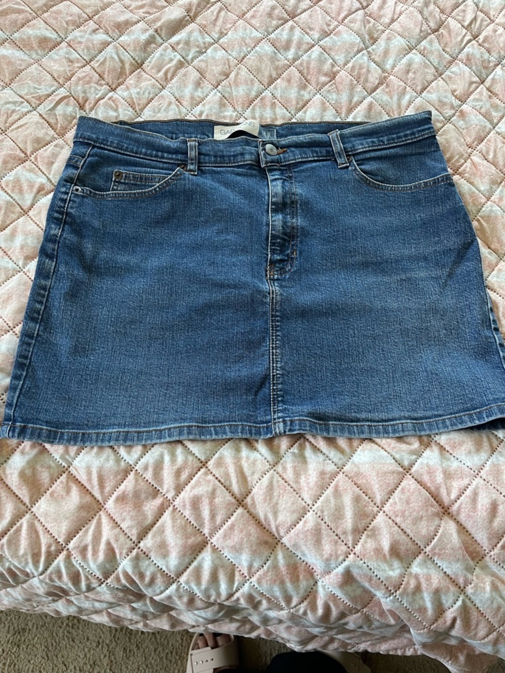 GAP Women's Denim Mini Skirt - Medium Blue women’s size 12